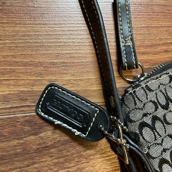 Mini Coach Purse - Picture 3 of 5